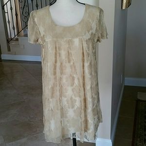 Style & co. Lace top gold n flowy